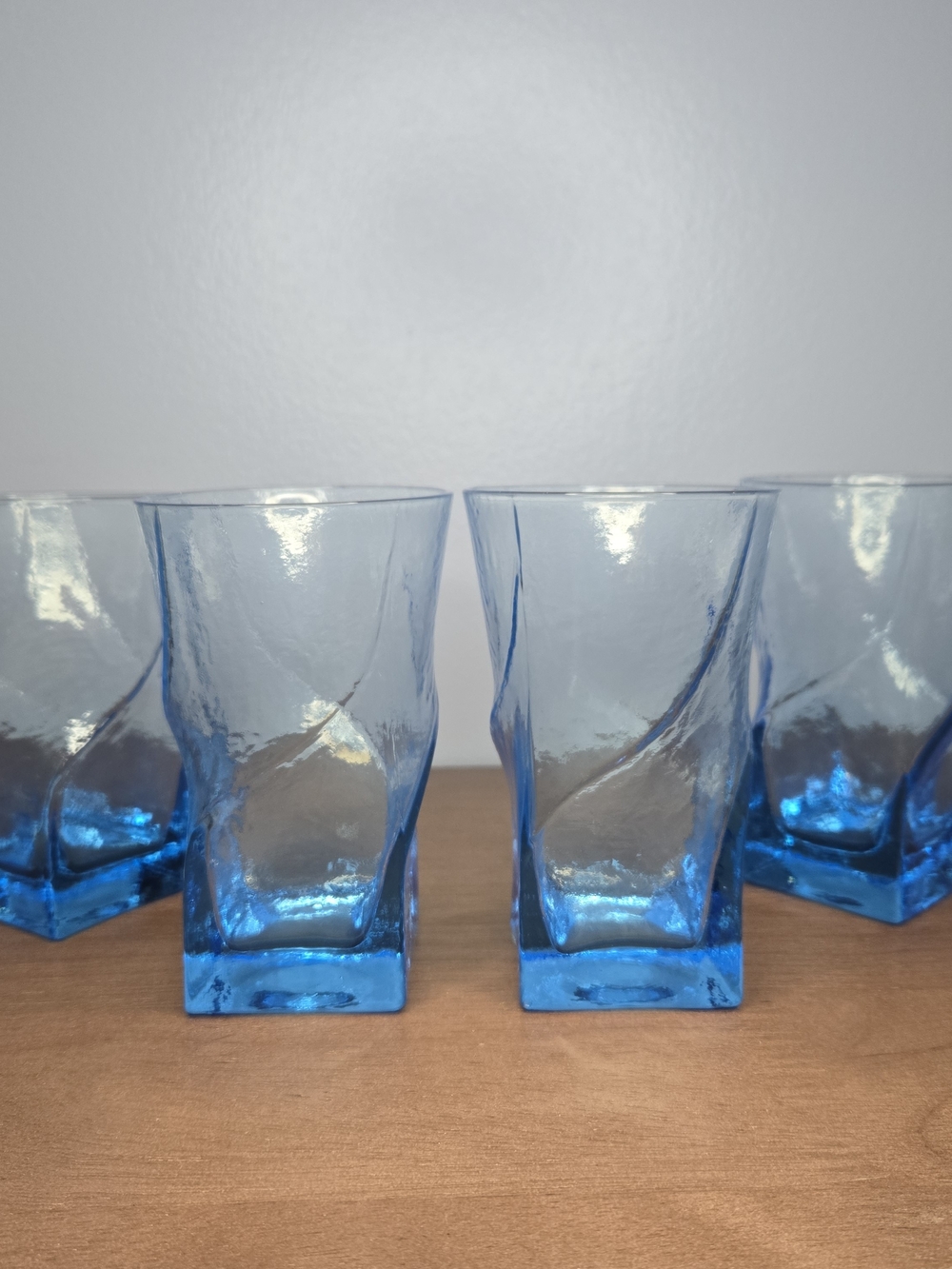 Aqua Blue Swirl Juice Bar Glasses Set Of 4 Weighted Square Base Swirl Shape